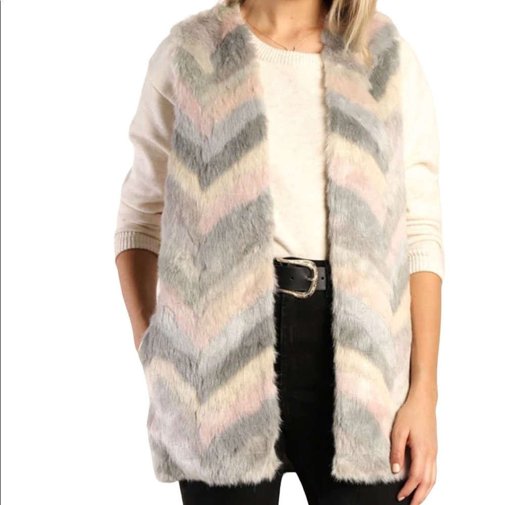 Boutique Faux Fur Pink/Gray Chevron Vest xs